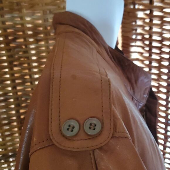 Vintage Brown Leather Jacket - Picture 12 of 16